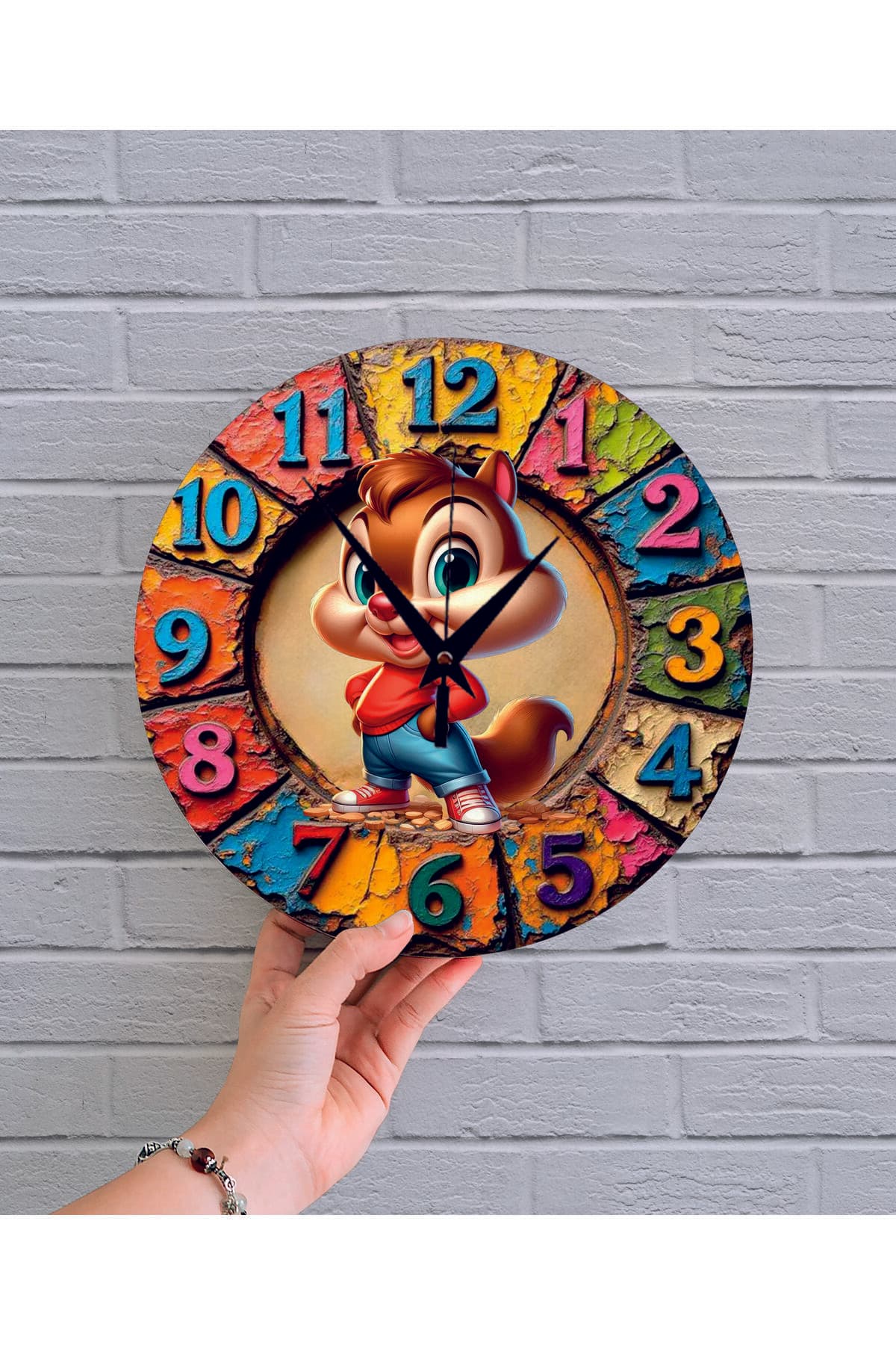 bilge Tasarım 2D GÖRÜNÜMLÜ BASKILI ÇOCUK ODASI Duvar Saati 30 x 30CM